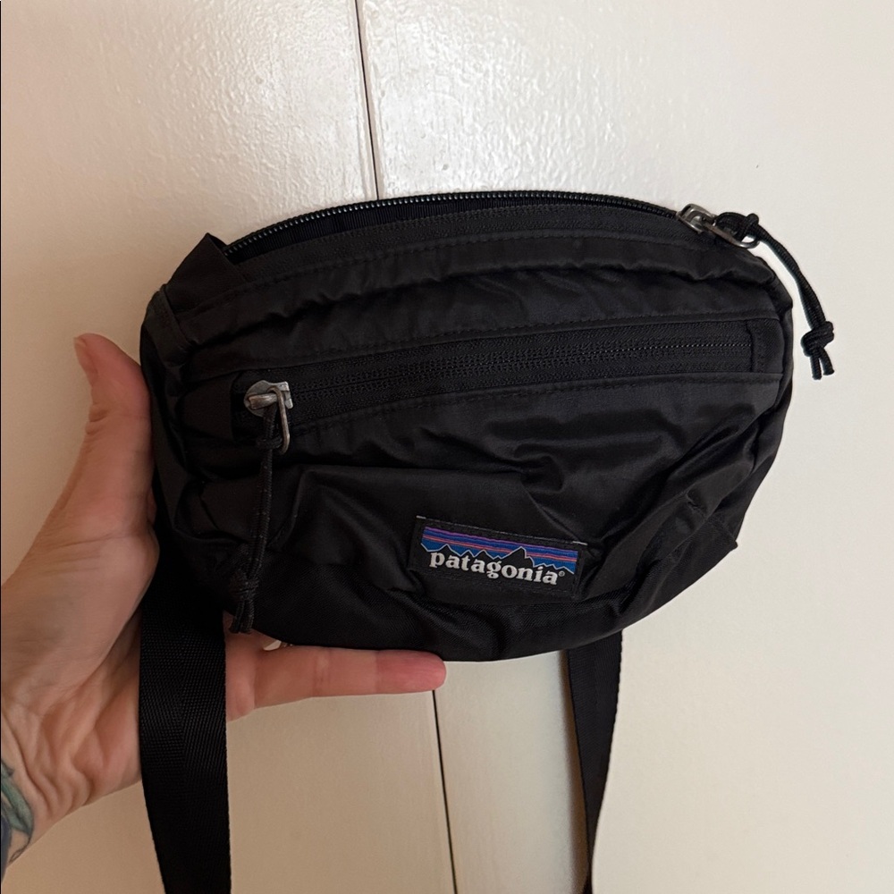 Patagonia Black Compact Waist Pack with Front Zip Pocket